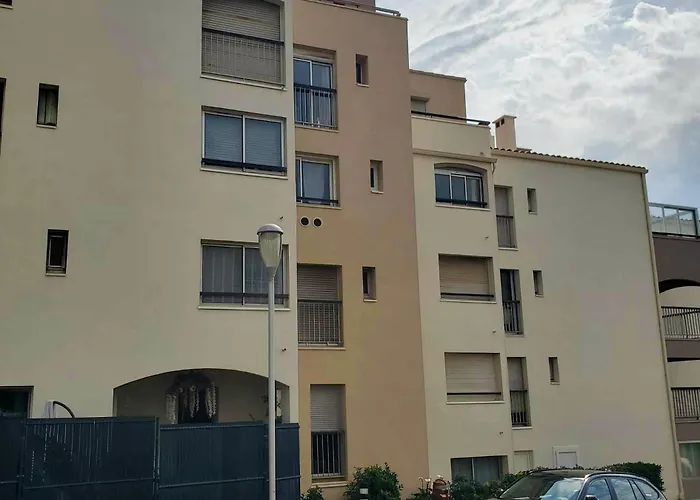 Appartamento Grand Proche Port Et Plages, 6 à 8 Pers, 3 Chambres, Climatisé Agde