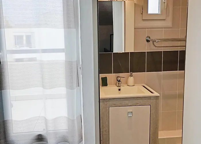 Grand Proche Port Et Plages, 6 à 8 Pers, 3 Chambres, Climatisé