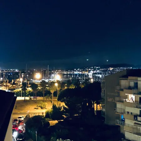 Apartament Grand Proche Port Et Plages, 6 A 8 Pers, 3 Chambres, Climatise Agde