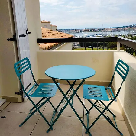 Appartement Grand Proche Port Et Plages, 6 à 8 Pers, 3 Chambres, Climatisé