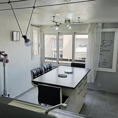 Grand Proche Port Et Plages, 6 A 8 Pers, 3 Chambres, Climatise