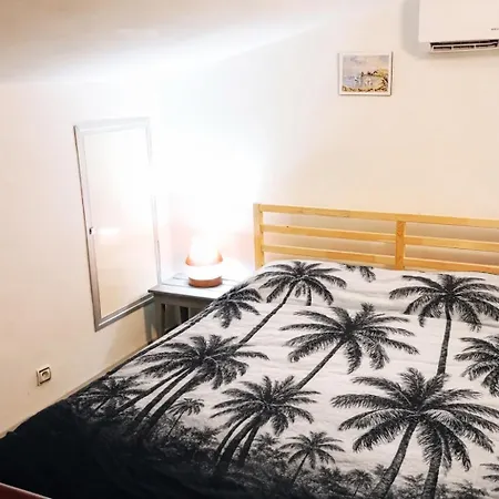 Grand Proche Port Et Plages, 6 à 8 Pers, 3 Chambres, Climatisé Appartement